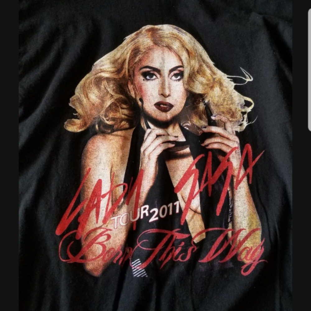 Collectable Lady Gaga 2011 Born This Way Concert T-Shirt